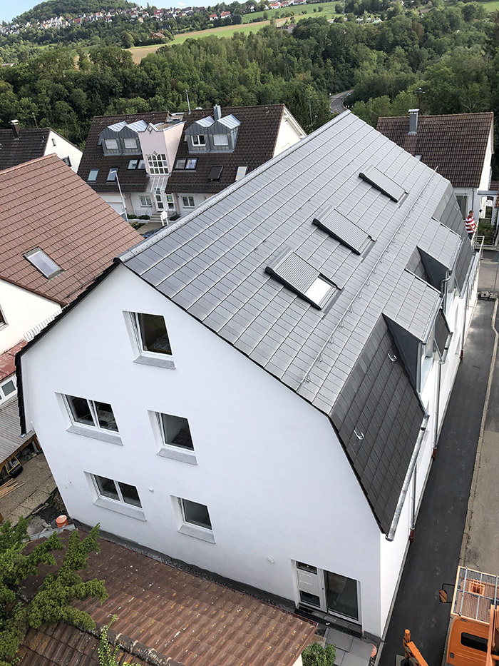 Mansardendach Neubau Mehrfamilienhaus, Höfingen